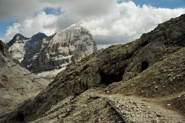 Dolomiti Escursione Passo Falzarego Galleria Piccolo Lagazuoi Forcella