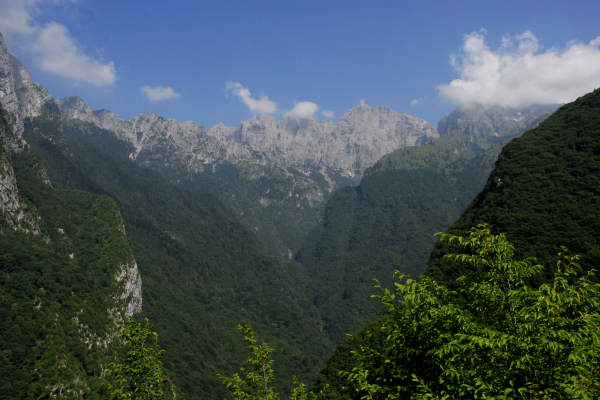 Valle del torrente Ardo, Val de l'Art, monte Schiara, Belluno