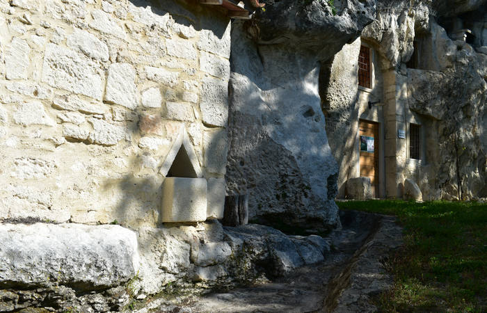 Casa rupestre alla Sengia dei Meoni a Zovencedo nei Colli Berici