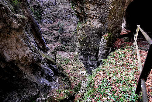 Cismon del Grappa, Valbrenta - la Gusella e la mulattiera della val Goccia