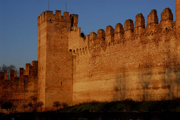 Tramonto invernale sulle Mura Medioevali di Cittadella