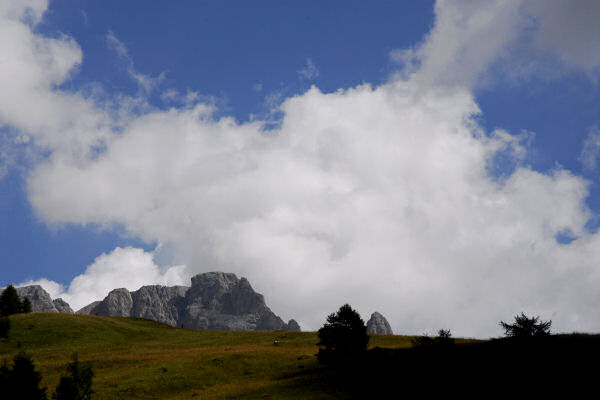 passeggiata dal passo San Pellegrino al rifugio Fociade, Dolomiti alta Valle del Biois Falcade