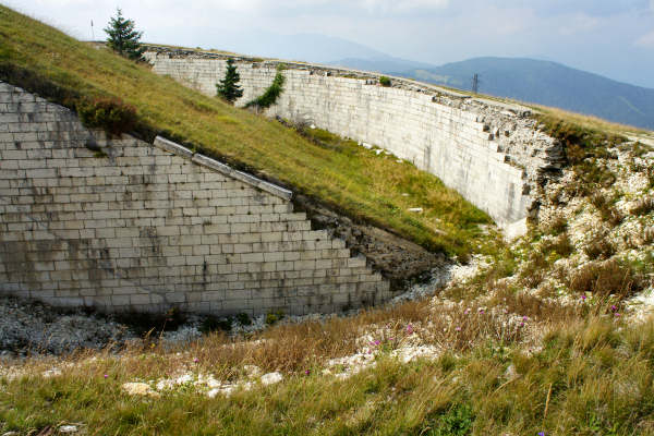 Enego Tombal, ex forte Monte Lisser