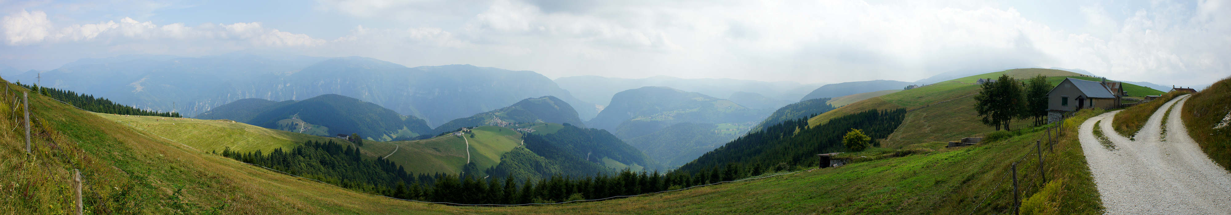 strada ex Forte Lisser a Enego, Altopiano di Asiago Sette Comuni