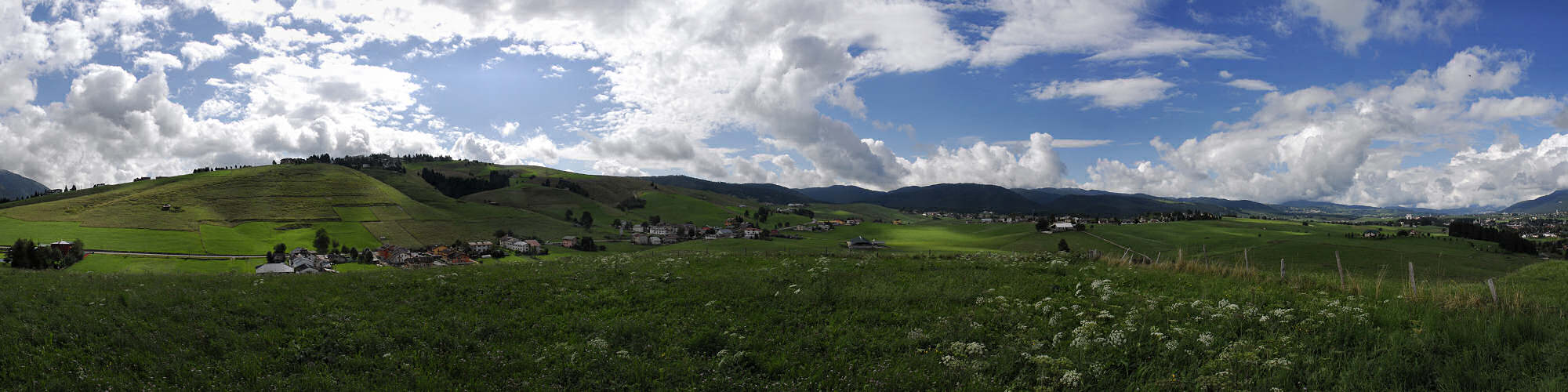 panoramica da Gallio verso Asiago, Altopiano di Asiago Sette Comuni