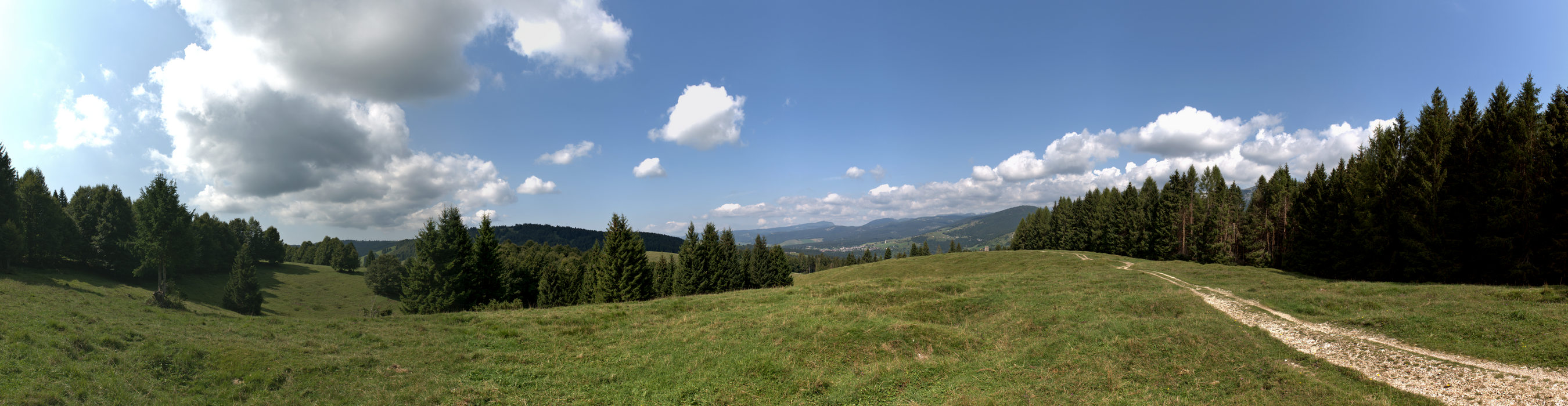 Val di Melago e Gallio, dai pressi del Col del Rosso