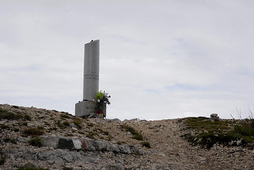 foto escursione storica piazzale Lozze, Caldiera, monte Ortigara, chiesetta Lozze
