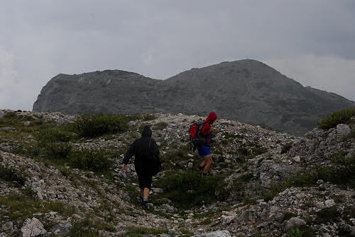 foto escursione storica piazzale Lozze, Caldiera, monte Ortigara, chiesetta Lozze
