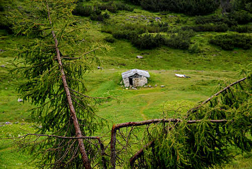foto escursione storica piazzale Lozze, Caldiera, monte Ortigara, chiesetta Lozze