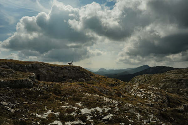 Lozze, Campi Lussi, Valle Agnella, monte Ortigara, chiesetta Lozze