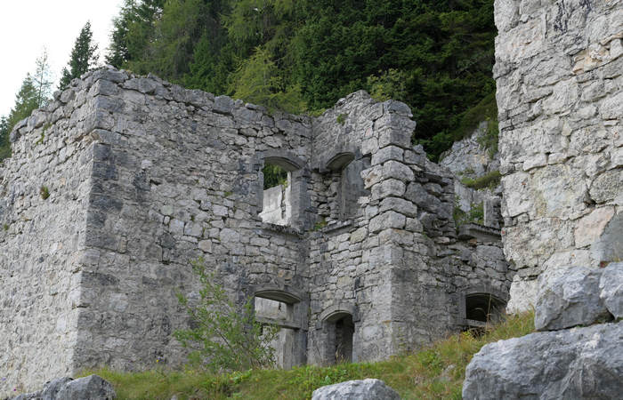 ex forte italiano di Cima Verena a Mezzaselva di Roana, Altopiano di Asiago