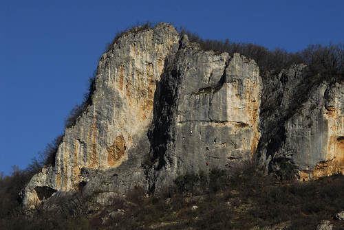 Falesie arrampicata sportiva a Lumignano, riviera Berica Colli Berici
