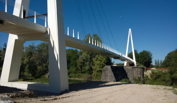 ponte ciclo-pedonale sul fiume Brenta lungo la Treviso-Ostiglia tra Pieve di Curtarolo e Campo San Martino (Padova)