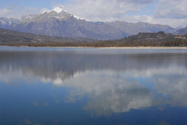 Lago Santa Croce, Farra d'Alpago, Santuario Madonna del Runal