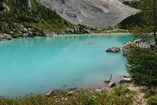 Dolomiti, sentiero passo Tre Croci rifugio Vandelli lago di Sorapiss