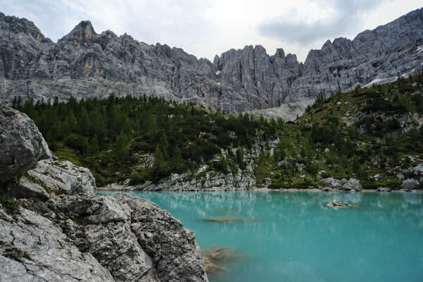 Dolomiti, sentiero passo Tre Croci rifugio Vandelli lago di Sorapiss