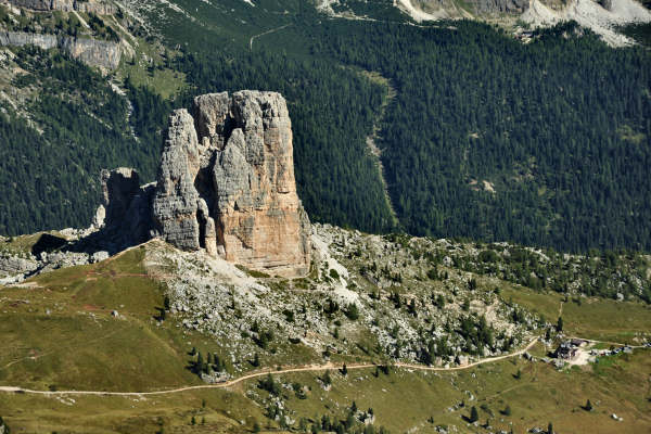 escursuibe Falzarego, Averau, Nuvolau, Cinque Torri