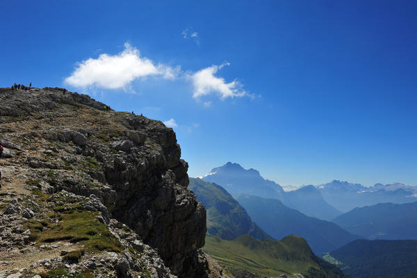 dai pressi del rifugio Nuvolau panorama sulle Dolomiti