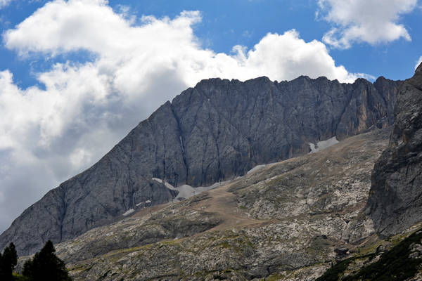 lago di Fedaia e ghiacciaio della Marmolada