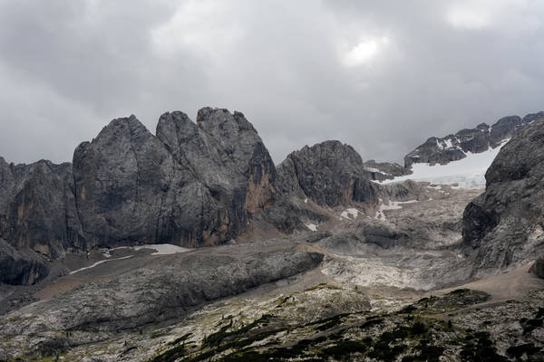 lago di Fedaia e ghiacciaio della Marmolada