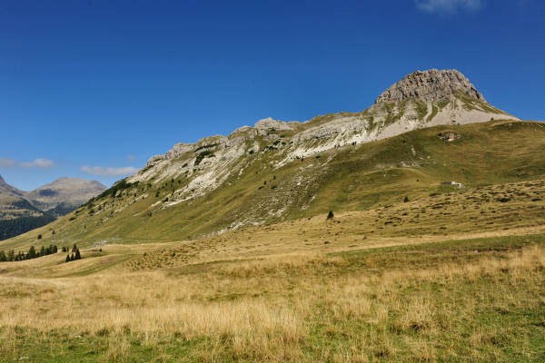 Trekking del Cristo Pensante, passo Rolle