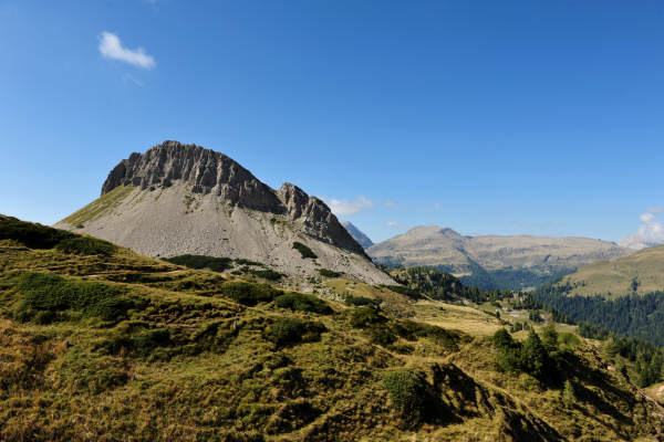 Trekking del Cristo Pensante, passo Rolle