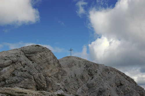 la croce di vetta del Picco di Vallandro