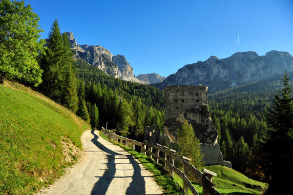 Dolomiti Col Di Lana Escursione Castello Di Andraz Coston Castello Cima Col Di Lana Dente Del Sief Cima Sief Sella Sief Val Federe Castello Sentiero Teriol Ladin Arabba Livinallongo Del Col Di