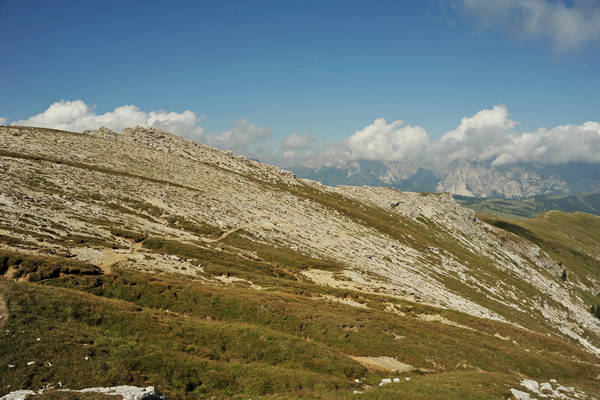 giro dei SetSass con salita a Cima SetSas, passo Valparola rifugio Pralongia