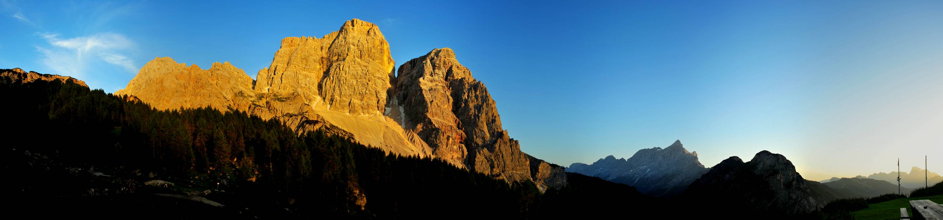 dal rifugio Citt&agrave; di Fiume verso il Pelmo-Pelmetto