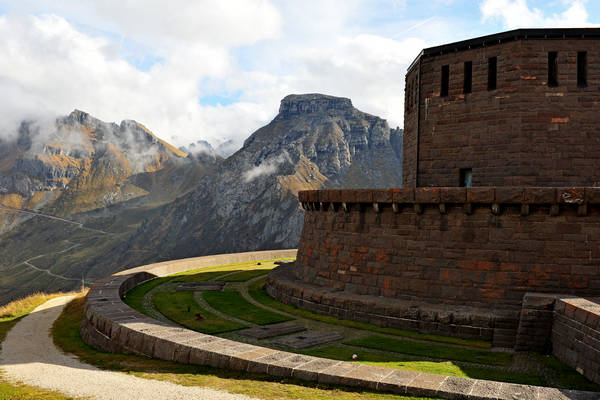 Dolomiti, passo Pordoi, Sacrario Militare Germanico del Pordoi