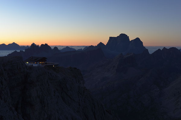 foto alba tramonto nelle Dolomiti dal Lagazuoi Piccolo