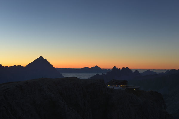 foto alba tramonto nelle Dolomiti dal Lagazuoi Piccolo