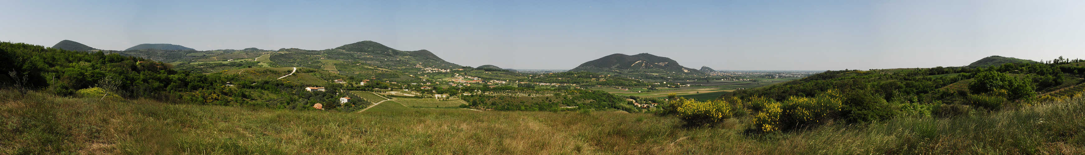 dal Monte Cecilia a Baone verso Arquà Petrarca e Monselice, Colli Euganei