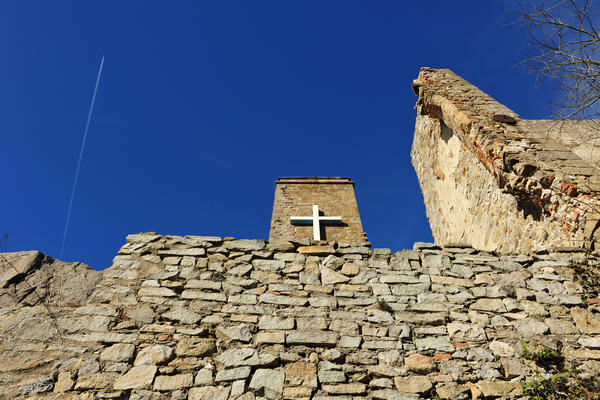 ruderi ex monastero Olivetani sul Monte Venda nei Colli Euganei