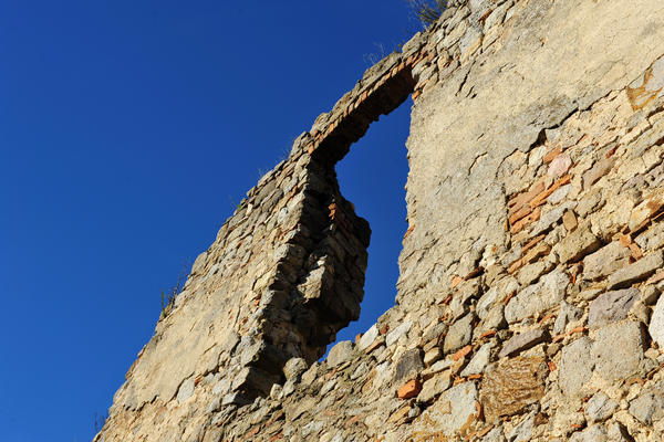 ruderi ex monastero Olivetani sul Monte Venda nei Colli Euganei