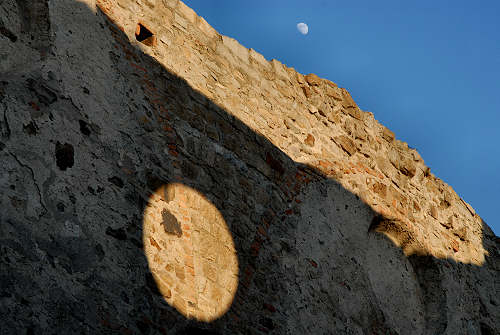 Ruderi Ex Monastero Degli Olivetani Al Monte Venda Nei Colli Euganei ...