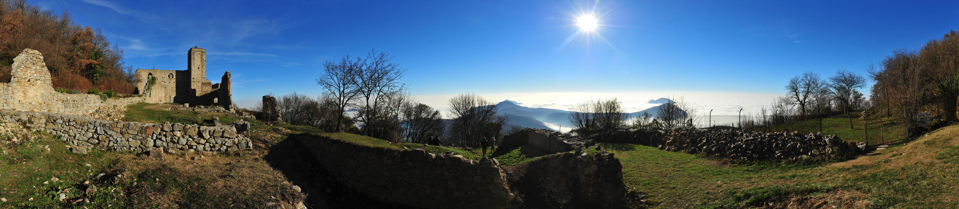 ruderi del Monastero Olivetani al Monte Venda, Colli Euganei, Padova