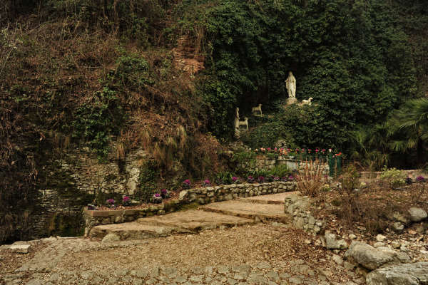 sentiero da Cassanego di Borso al Santuario Madonna del Covolo di Crespano