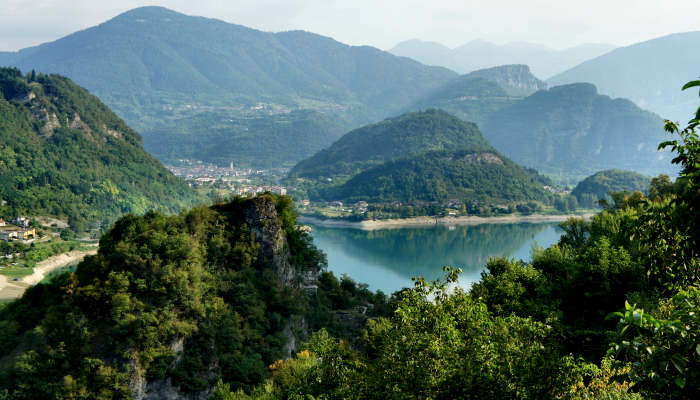 Lago di Corlo, Rocca Arsié