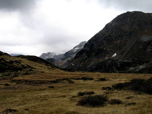 Lago delle Buse in alta Val Cadino al Manghen, Fiemme Lagorai