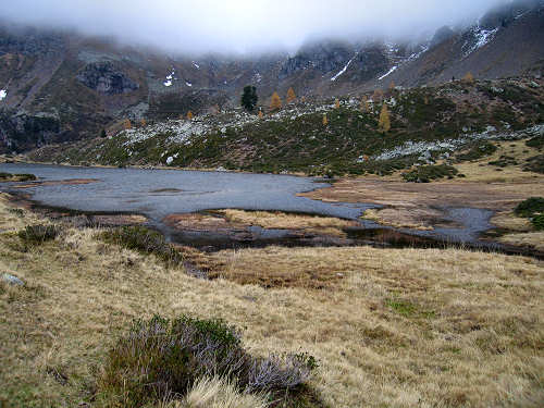 Lago delle Buse in alta Val Cadino al Manghen, Fiemme Lagorai