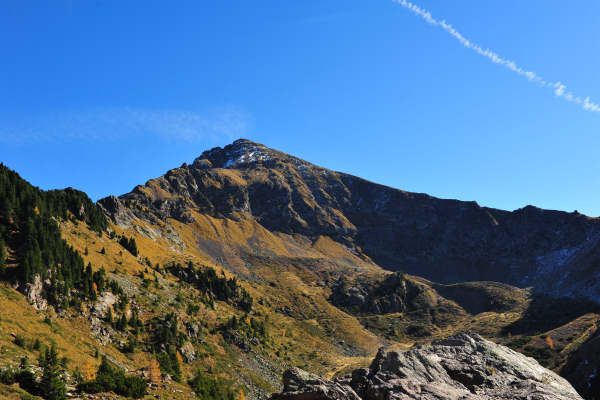 Val Calamento lungo la strada del Passo Manghen, Lagorai