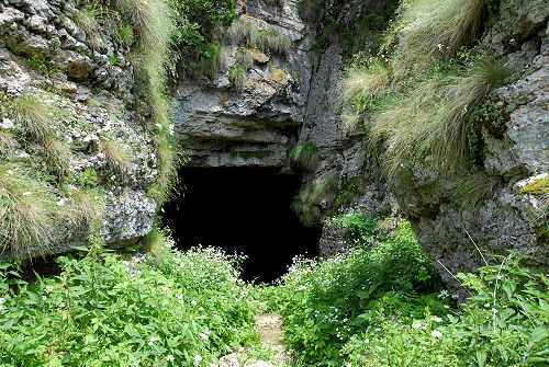 Grotta del Ciabattino al Corno d'Aquilio - Lessini, Montagna Veronese