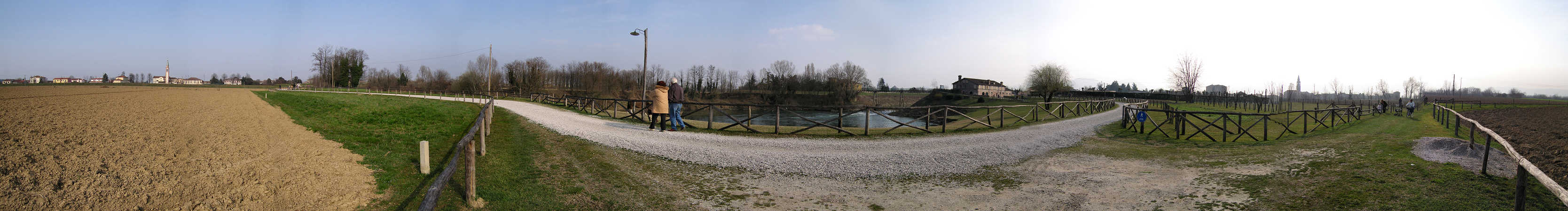 il fiume Bacchiglione a Cervarese Santa Croce - Padova