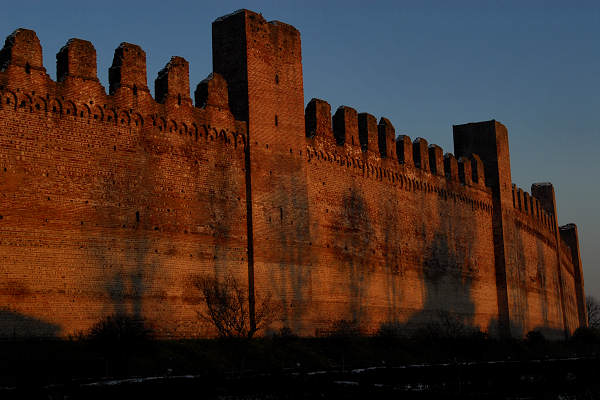 Tramonto invernale sulle Mura Medioevali di Cittadella