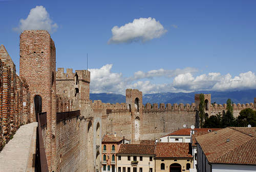 camminamento di ronda sulle mura di Cittadella