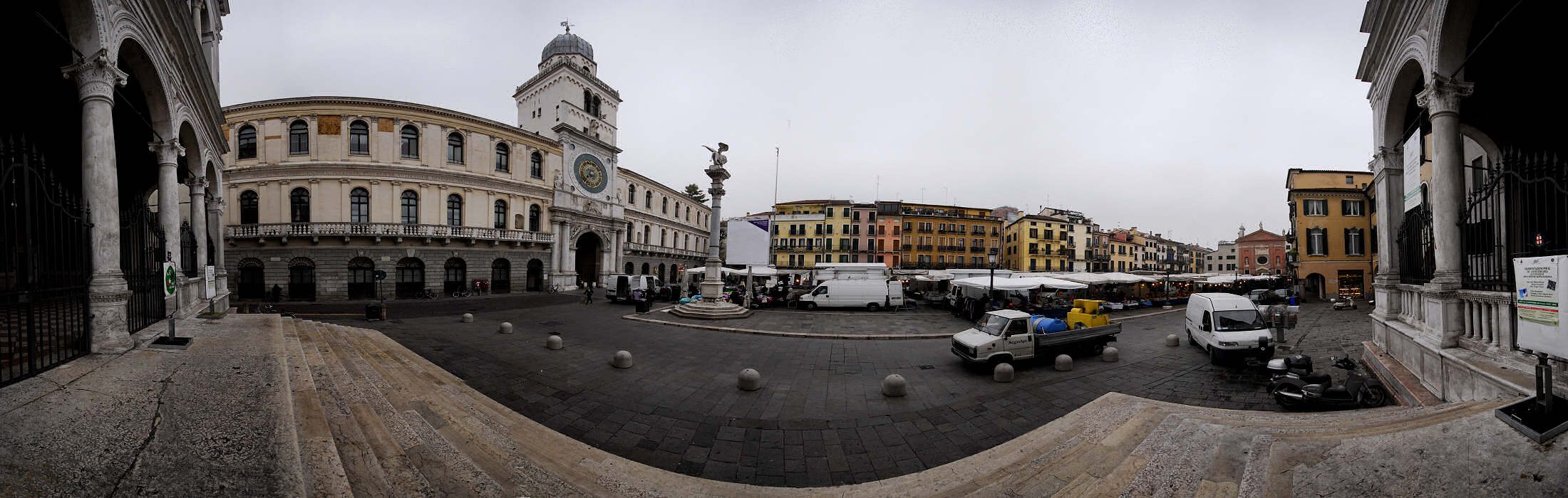 Padova - piazza dei Signori e torre dell'Orologio