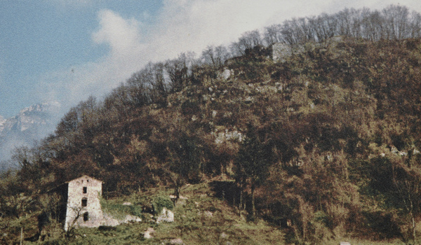 Torrebelvicino, sentiero Antica Pieva al castello di Pievebelvicino