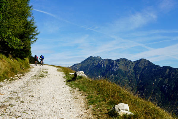 salita al rifugio Papa al Pasubio, strada Scarubbi strada Eroi